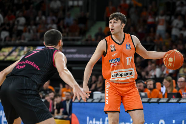 内线统治力 内线统治力