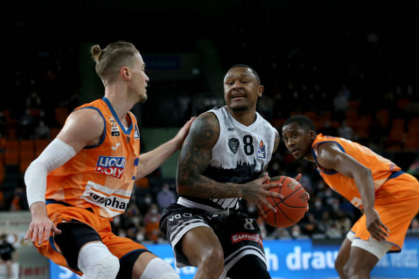 确的战略调 确的战略调