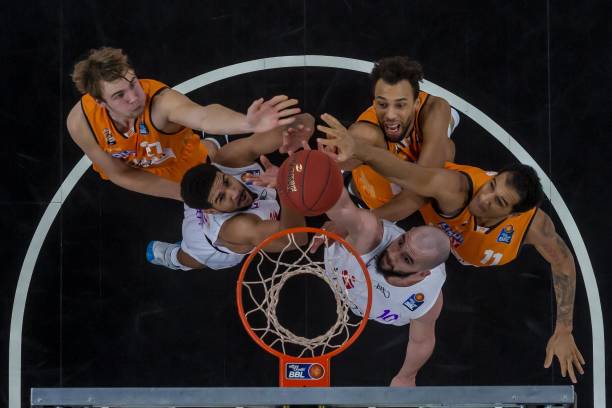 在现代足球 在现代足球